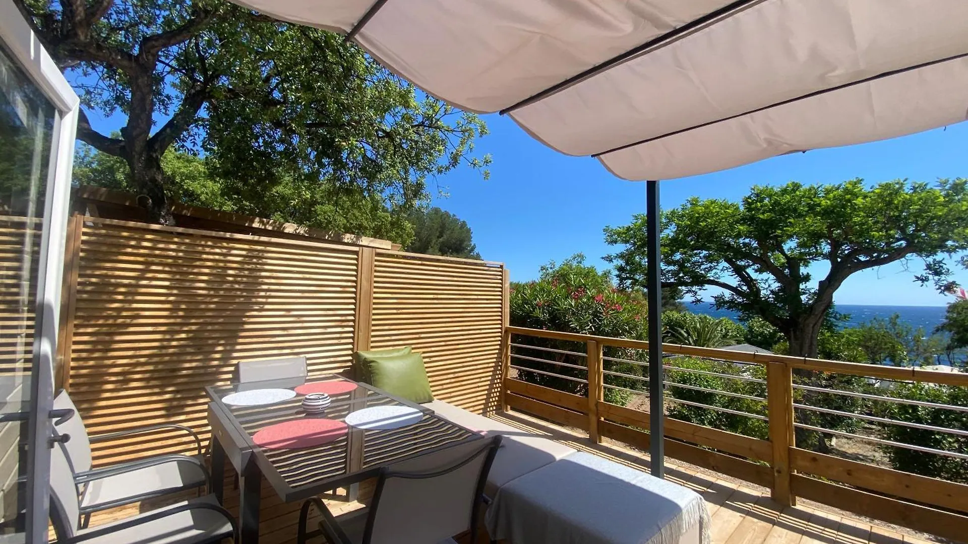 My Sweet Lodge Saint-Raphael  0*, Saint-Raphael (Var) France